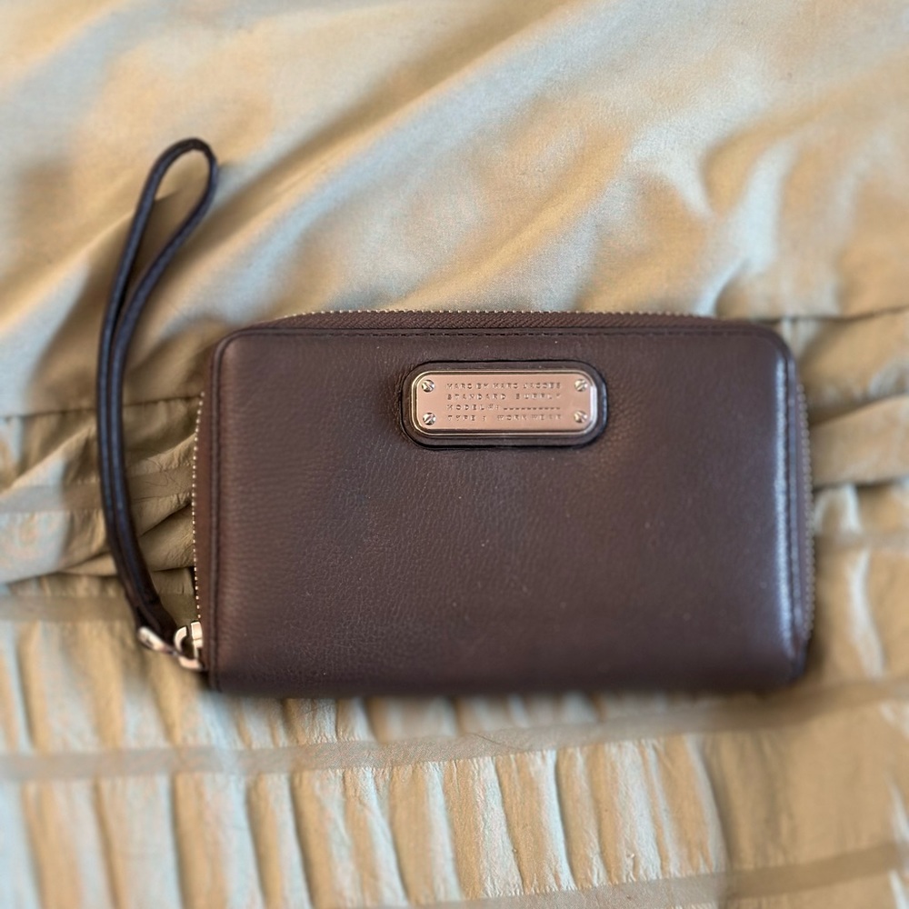Marc by Marc Jacobs Gray Wristlet Wallet